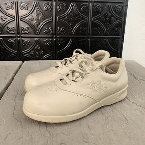 SAS Free Time Walking Shoes
